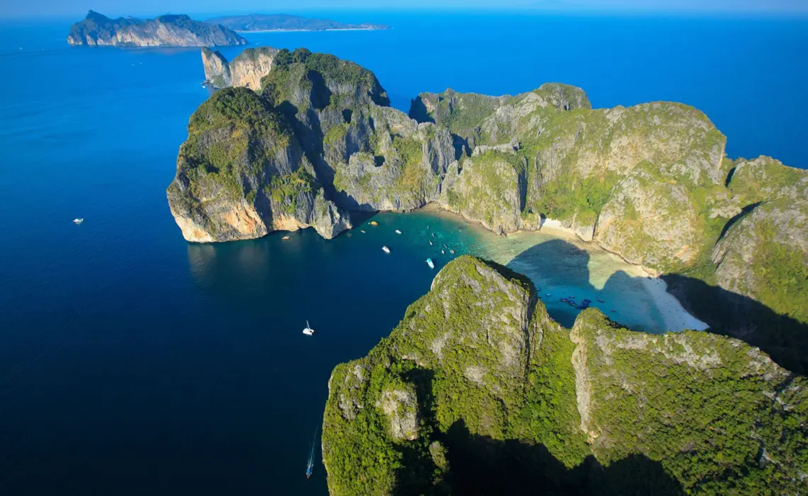 phi phi island